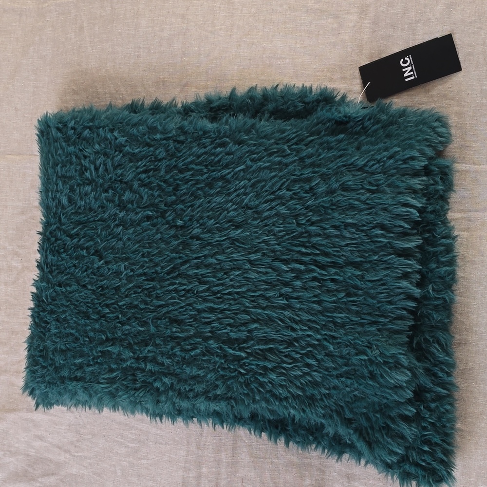 I.N.C International Concepts Women's Faux-Fur Scarf, Green